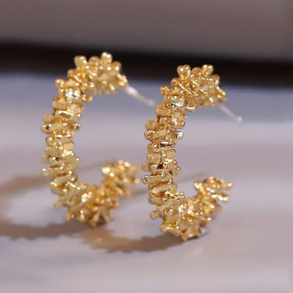 NEW Minimalistic Gold 18k plated Sterling Silver 925 Elegant Chick Earrings